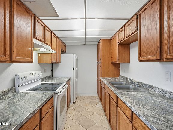 3rd image of 5955 W GOLDEN Lane