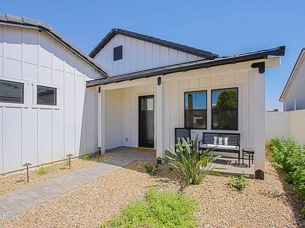 17221 W MIDDLEBURY Street, Surprise, AZ 85388