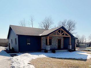 309 SE 1st St, Loogootee, IN 47553