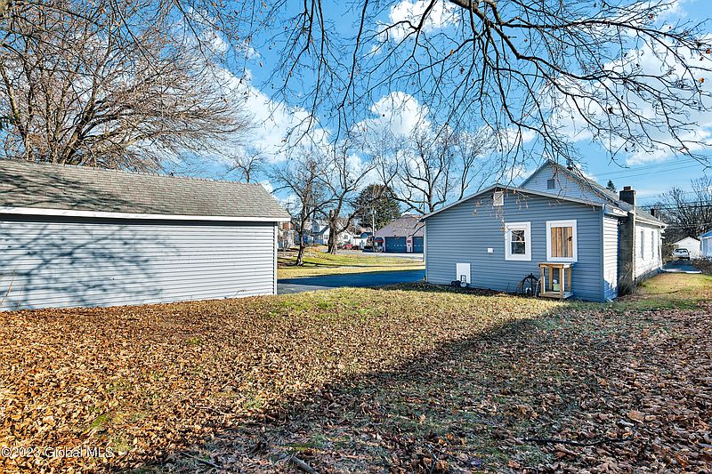 4th image of 19 Osborne Road