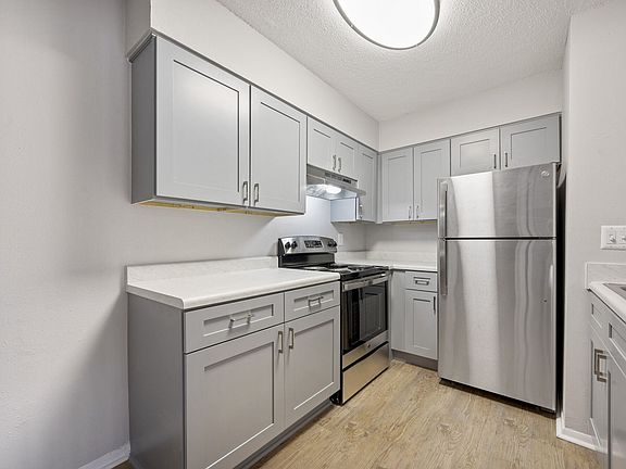 4th image of 4515 Bonnell Dr NW #6B