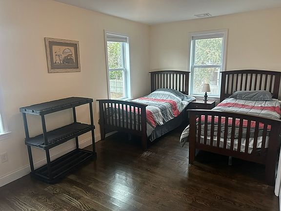3rd image of 26 Rainbow Rd