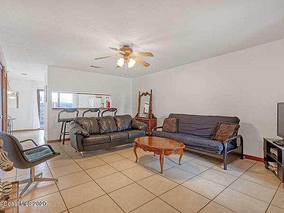 5th image of 302 Sherwood Pl #302