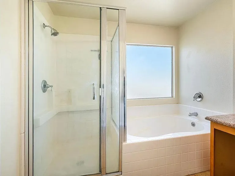 11630 Hamlin St #2 — Photo 9