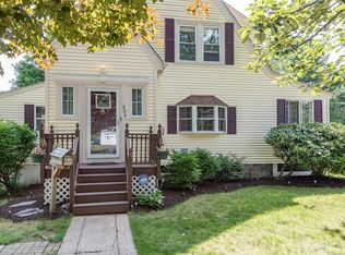 205 High St, Whitman, MA 02382