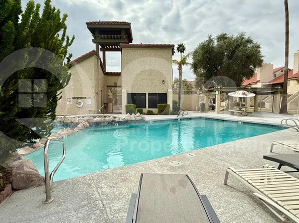 30 E Brown Rd, Mesa, AZ