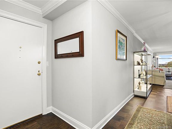 2nd image of 1 Strawberry Hill Ct #6H