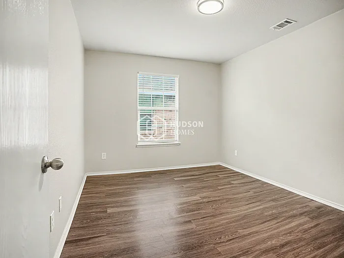 313 Quail Run Rd — Photo 8