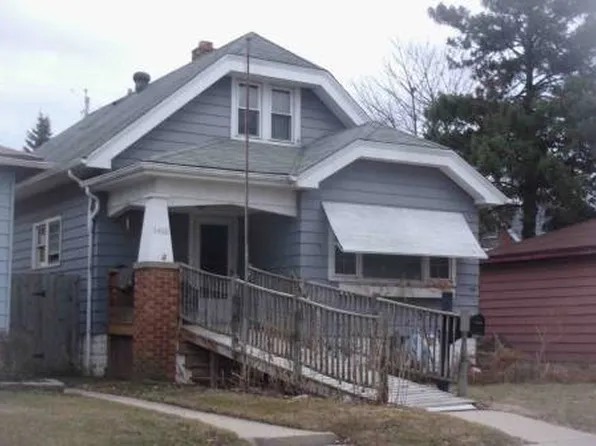 3460 S 19th St, Milwaukee, WI 53215