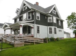 1122 Saint Clair Ave, Sheboygan, WI 53081