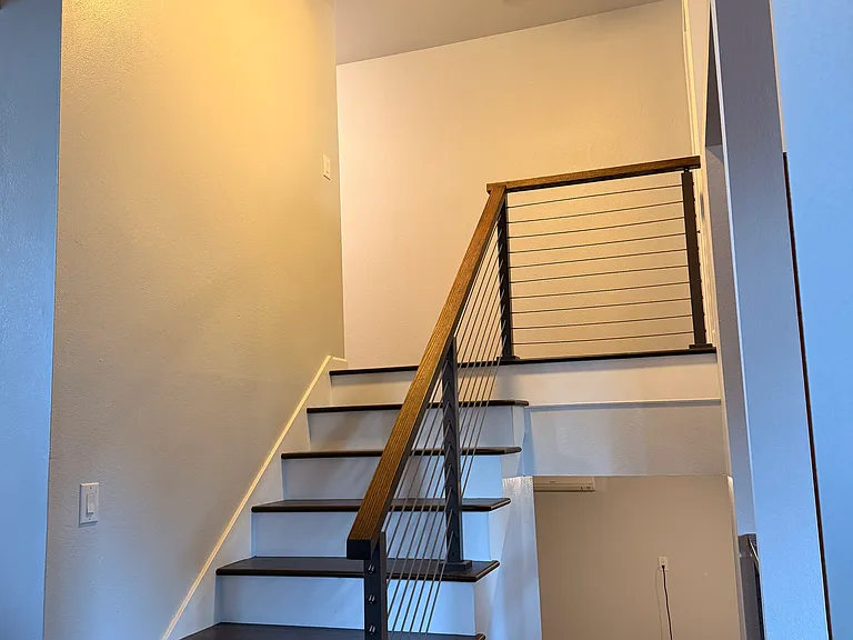 SE 73rd St — Photo 5