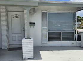 2734 NE 32nd St, Fort Lauderdale, FL