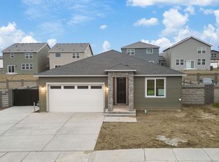 7823 Blanchard Loop, West Richland, WA 99353