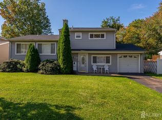 55 Starlight Dr, Colonia, NJ 07067