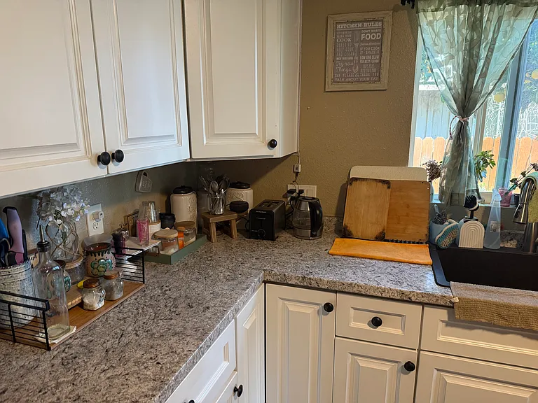 133 N Olive St #1 — Photo 4