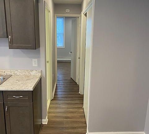 2nd image of 4774 Richmond St Floor 2