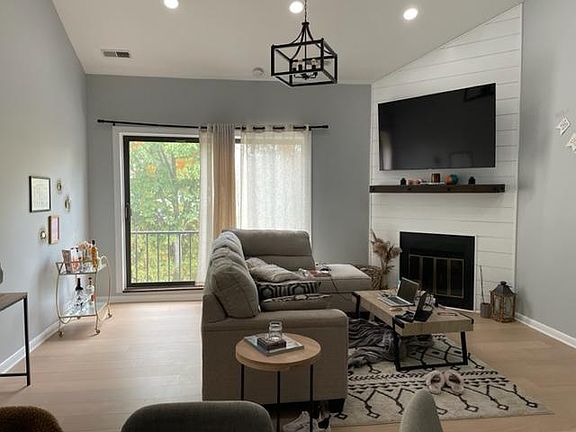 Living Room w/ Fireplace