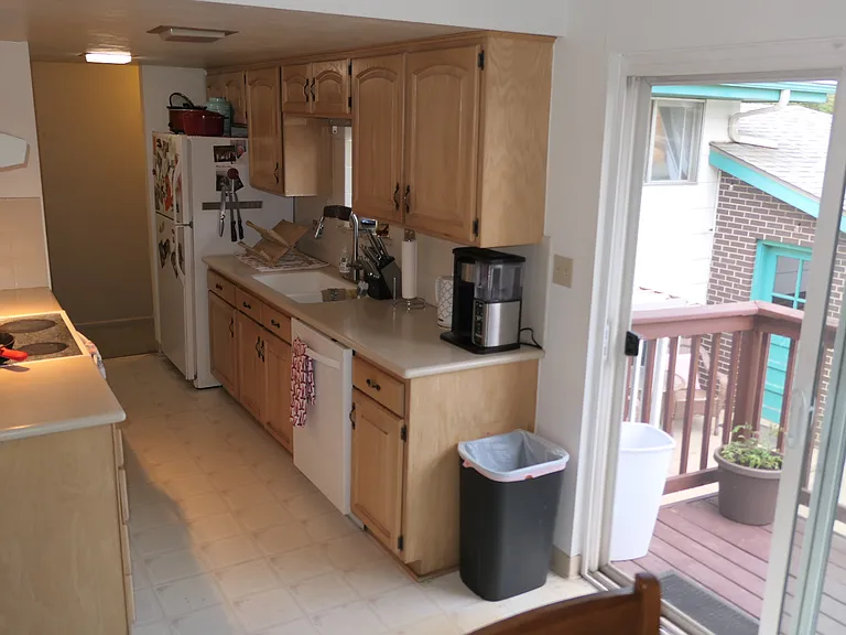 2910 S Corona St — Photo 10