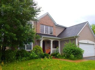 9476 Welsh Ln, Huntley, IL 60142