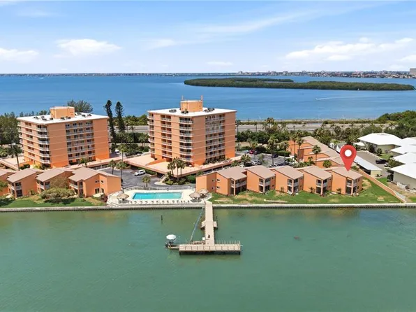 7400 Sunshine Skyway Ln S APT 111, Saint Petersburg, FL 33711