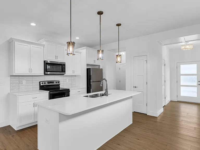 70 E Airport Rd #34 — Photo 4