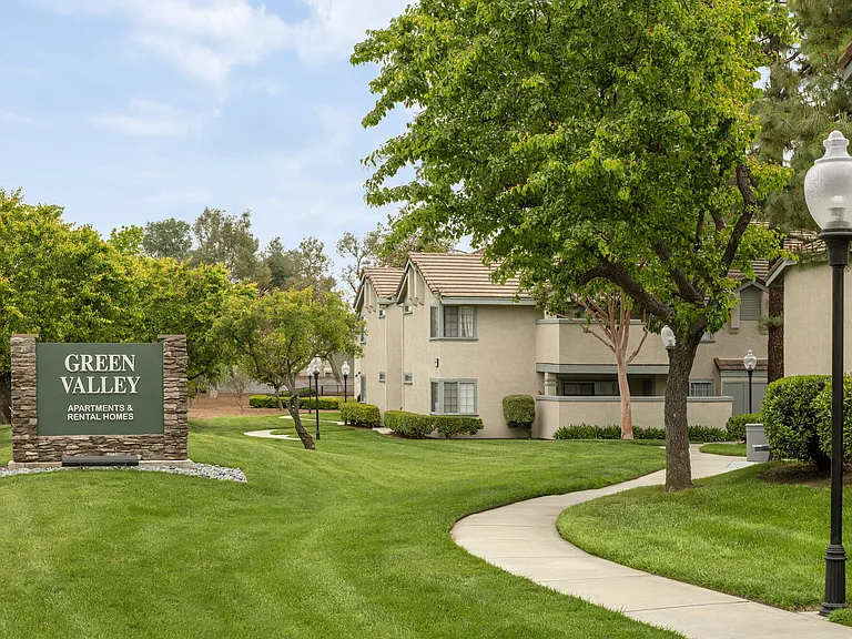 Green Valley Apartments — Photo 20