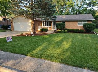 880 Bunker Hill Dr, Bourbonnais, IL