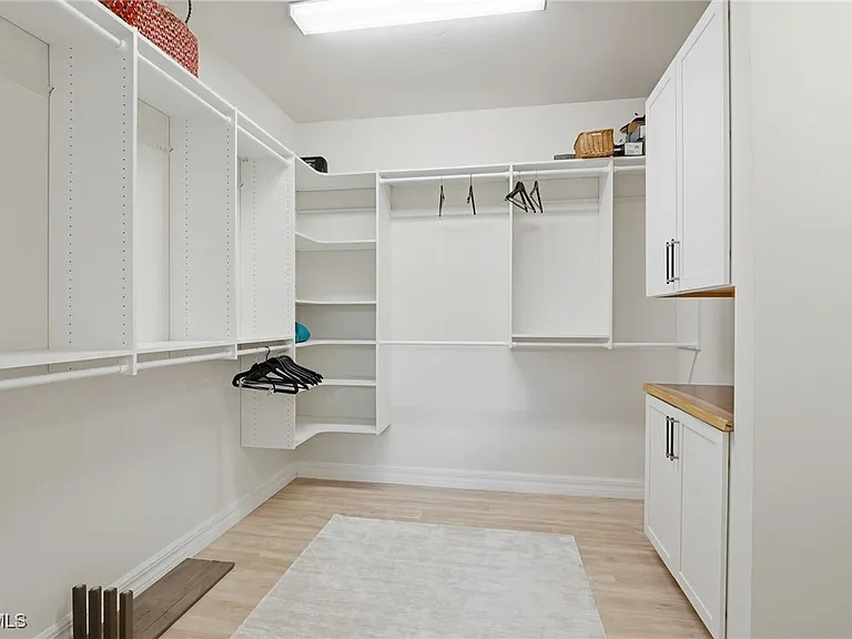 11012 Castlereagh St — Photo 26