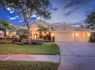 17916 Sheltered Ridge Ln, Tampa, FL 33647