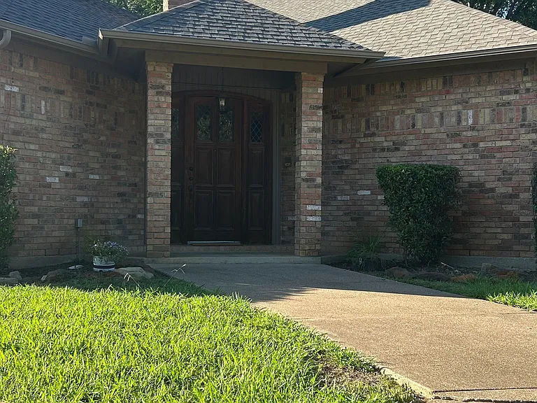 3714 Woodside Dr — Photo 1