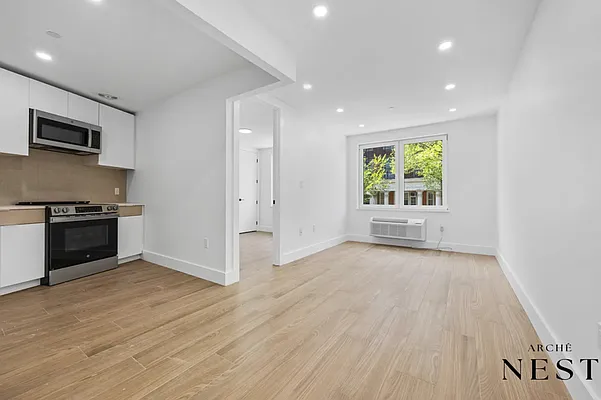 Rented by Arche Nest LLC | media 9