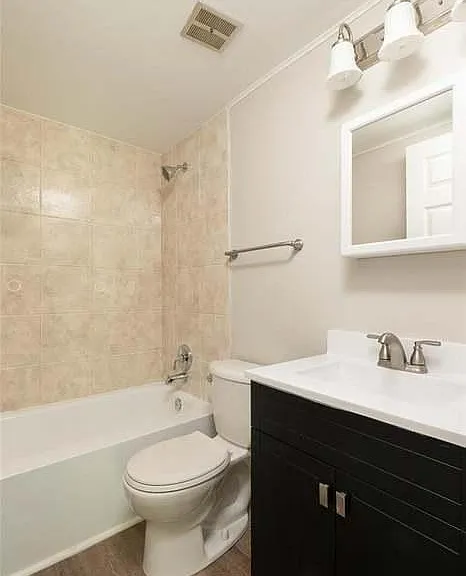 433 Briarhill Ct — Photo 21