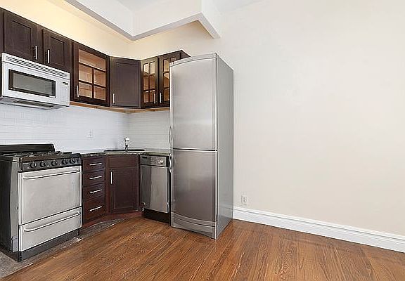4th image of 336 E 81st St APT 5J