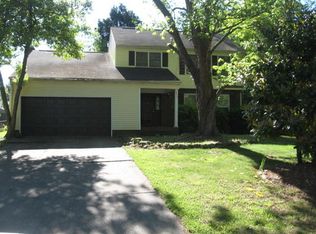 6215 Coach Hill Ln, Charlotte, NC 28212