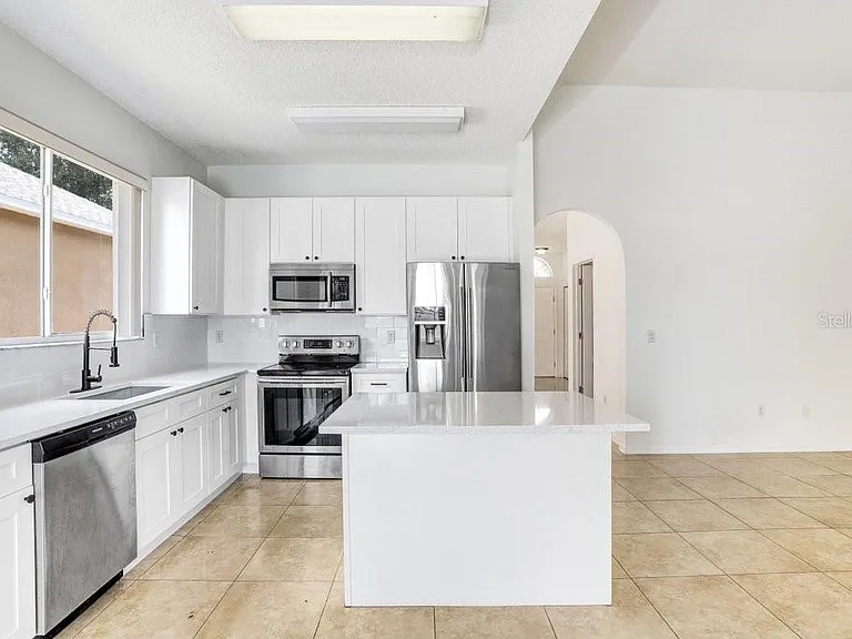 930 Grand Canyon Dr — Photo 14