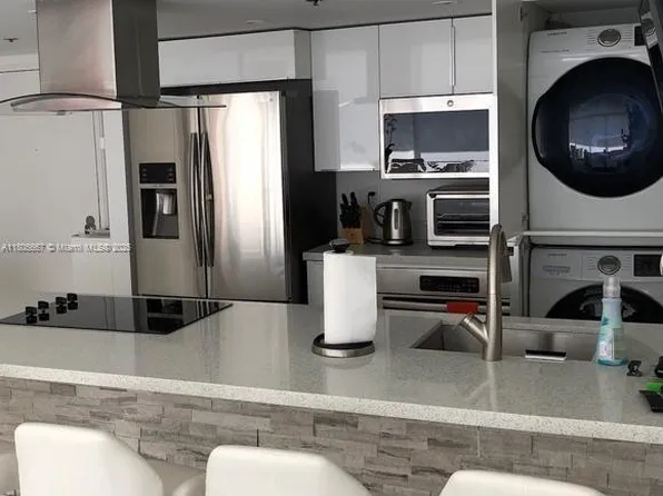 7601 E Treasure Dr APT 1622, North Bay Village, FL 33141