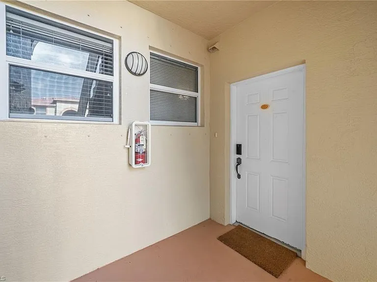 15393 Bellamar Cir #512 — Photo 35