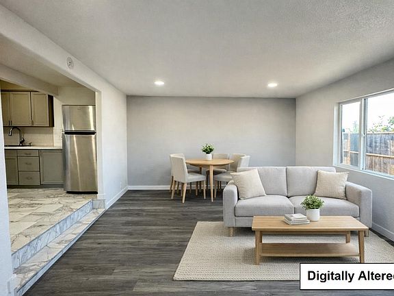 3rd image of 420 Bridgevale Rd