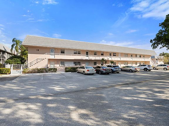 2nd image of 18081 SE Country Club Drive #177