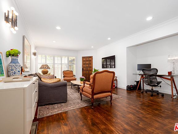 5th image of 1615 N Laurel Ave APT 112