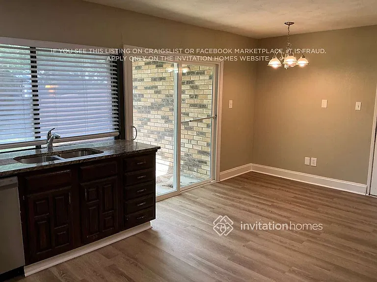 1217 Lombardy Dr — Photo 6