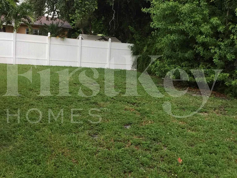 6521 Roosevelt St — Photo 29