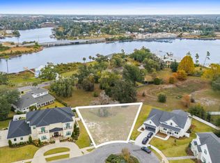 335 Watson Bayou Cir, Panama City, FL 32401