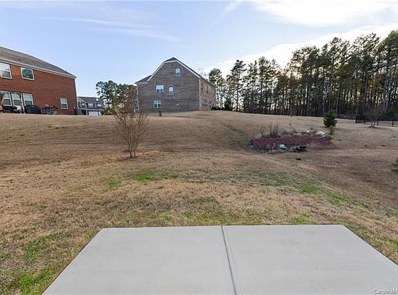 4th image of 2649 Wellshire Ct