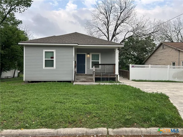 1604 N Levi St, Victoria, TX 77901