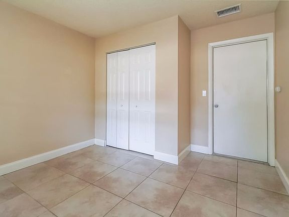 5th image of 6134 Arcade Ct