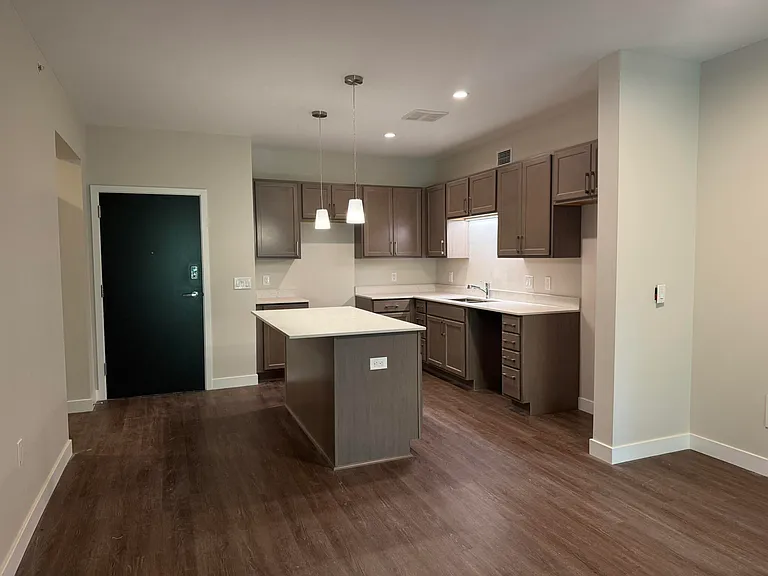2645 Burton Rd #4 — Photo 36