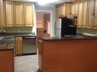 1706 Singing River St, Pascagoula, MS 39567
