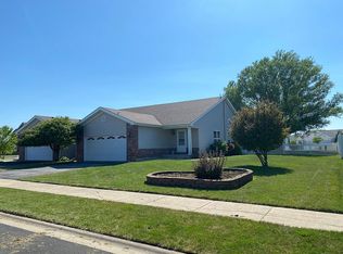 293 Cardinal Dr, Manteno, IL 60950