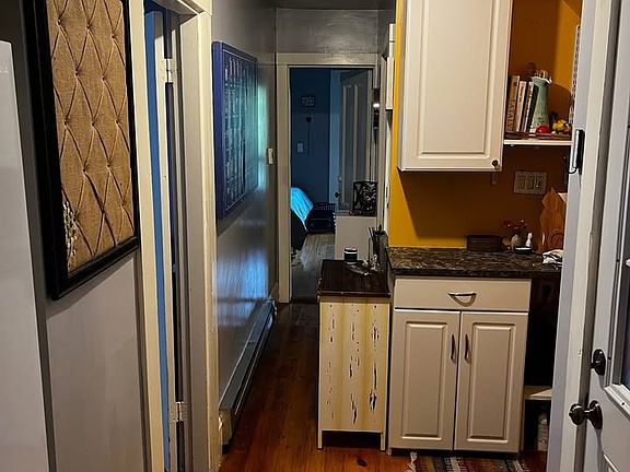 4th image of 14 Anson St #4